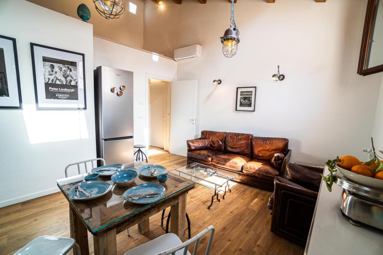 Solemar Sicilia - Palazzo Vetrano Apartment ปาแลร์โม ภายนอก รูปภาพ