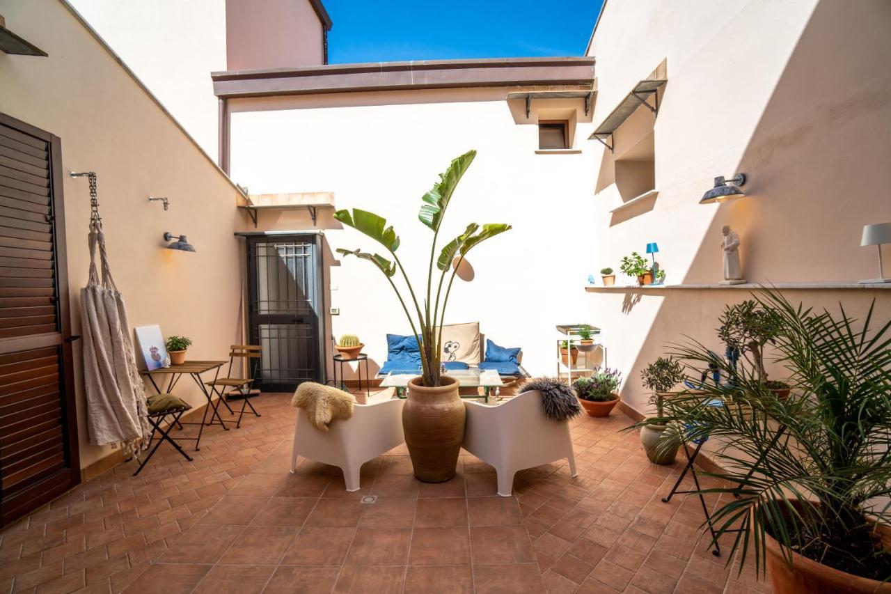 Solemar Sicilia - Palazzo Vetrano Apartment ปาแลร์โม ภายนอก รูปภาพ